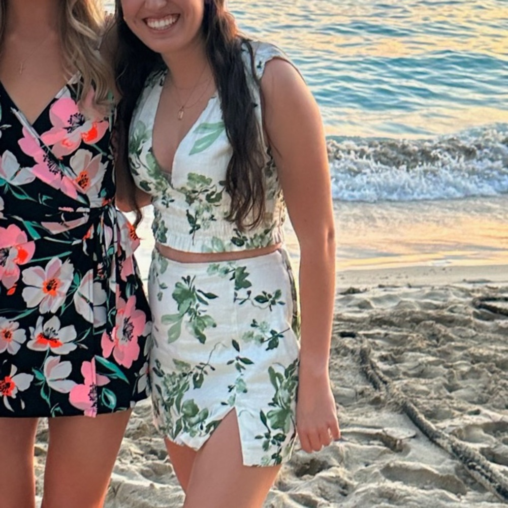 Abercrombie & Fitch White and Green Floral Two Piece Set